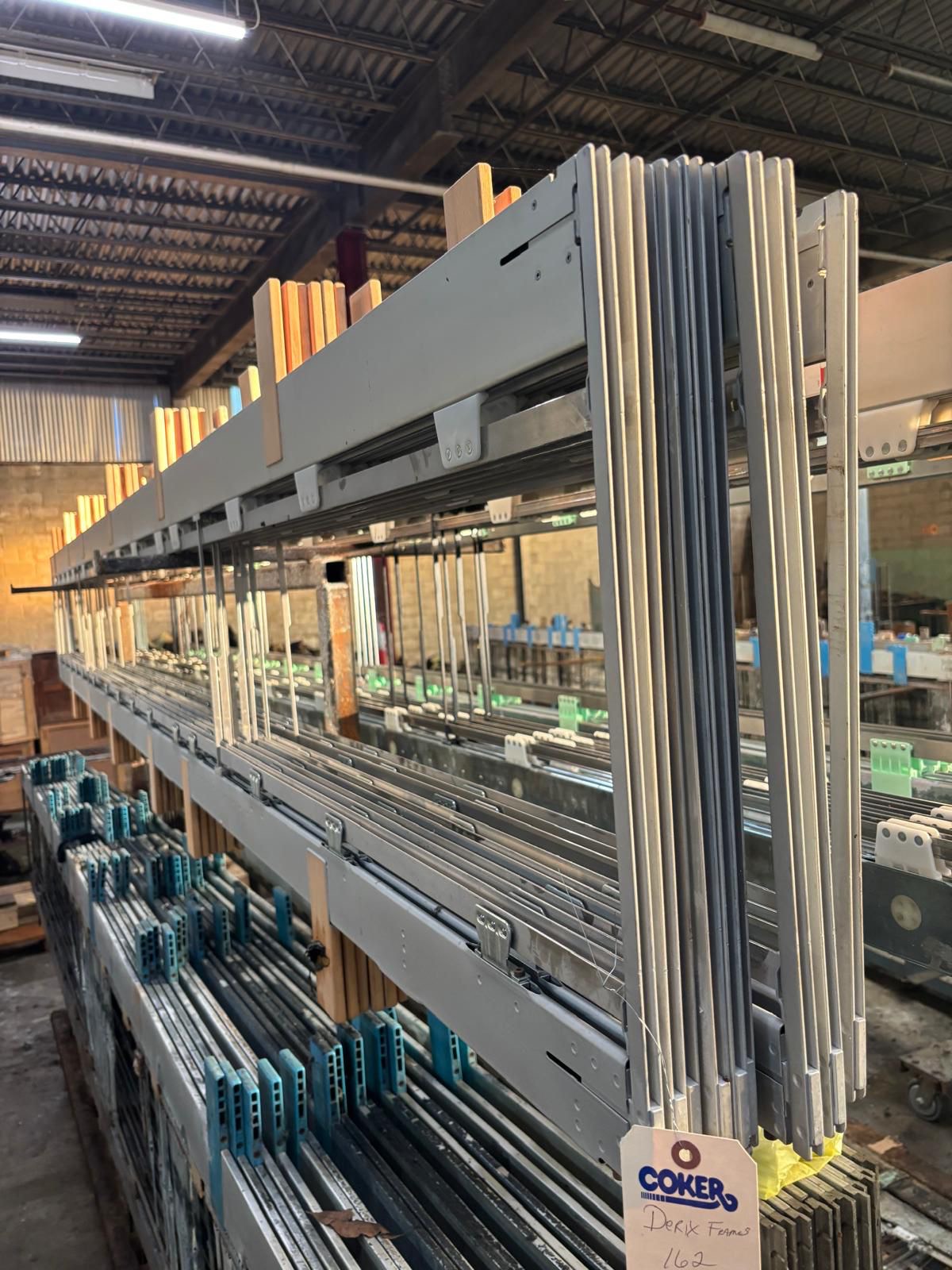 Derix Frames 162” Internal Hooks | Qty 10
